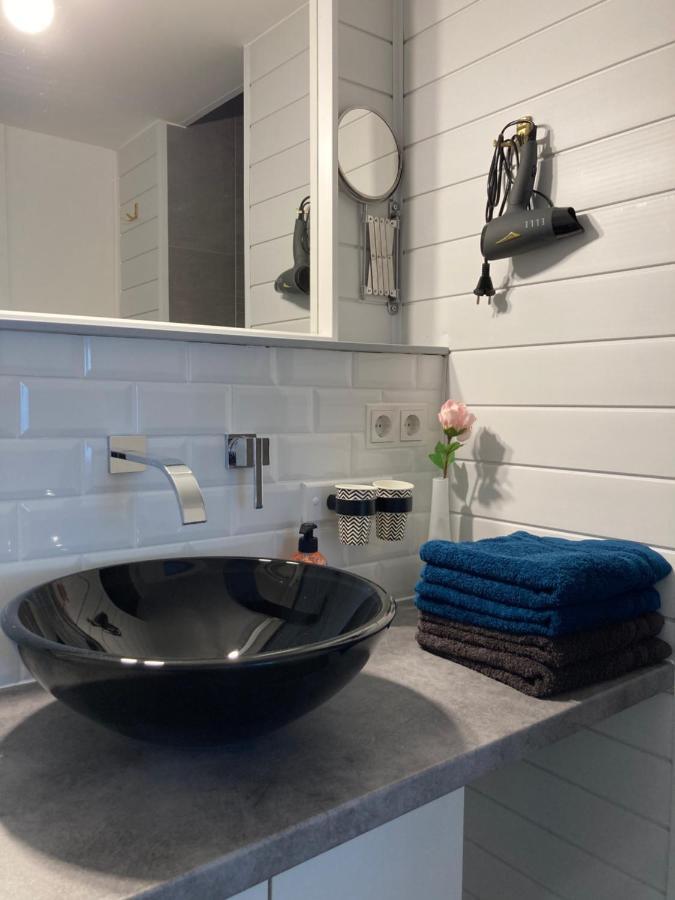 Living At Saarpartments - Adultsonly - Business & Holiday Homes With Kitchen For Long- And Short Term Stay, 3 Min To St Johanner Markt And Points Of Interest Saarbrücken Exterior foto