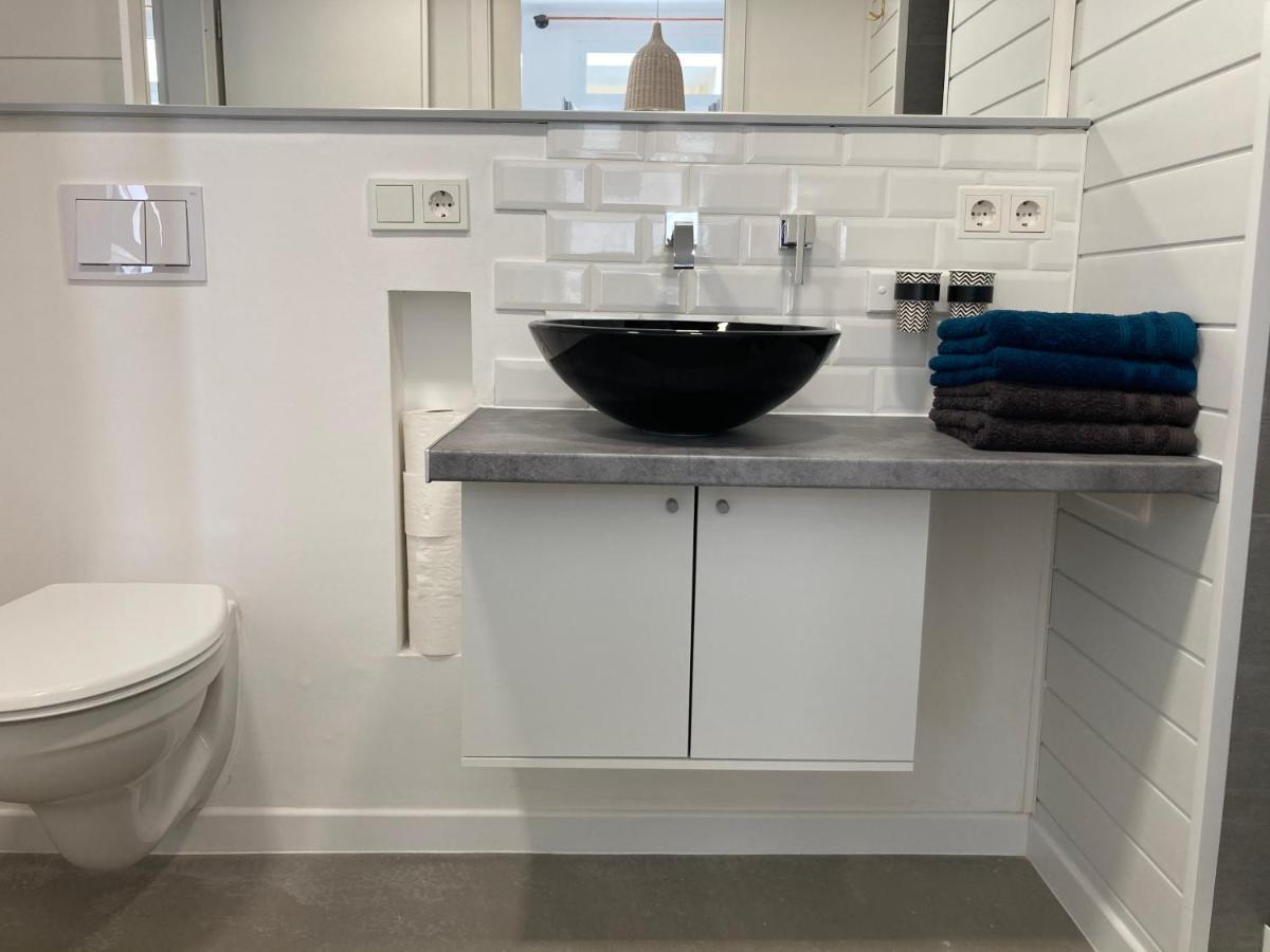 Living At Saarpartments - Adultsonly - Business & Holiday Homes With Kitchen For Long- And Short Term Stay, 3 Min To St Johanner Markt And Points Of Interest Saarbrücken Exterior foto