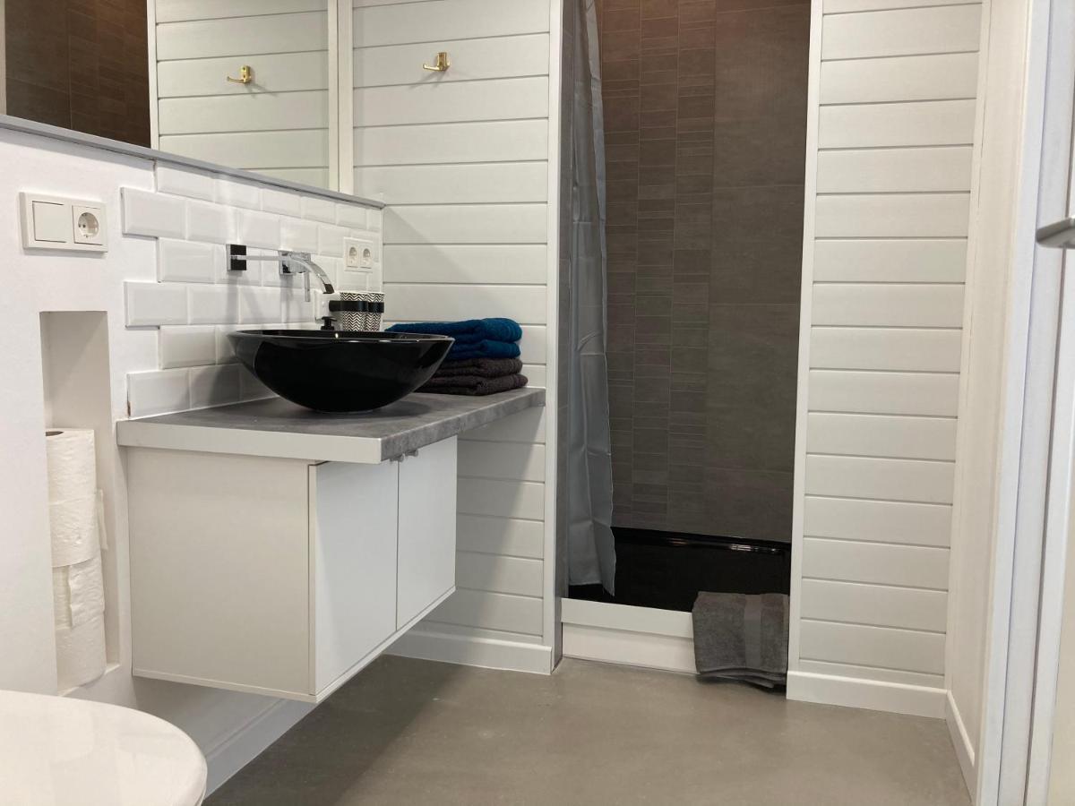 Living At Saarpartments - Adultsonly - Business & Holiday Homes With Kitchen For Long- And Short Term Stay, 3 Min To St Johanner Markt And Points Of Interest Saarbrücken Exterior foto